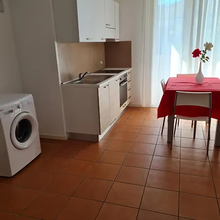 Ξενοδοχείο με διαμερίσματα Alba 3*