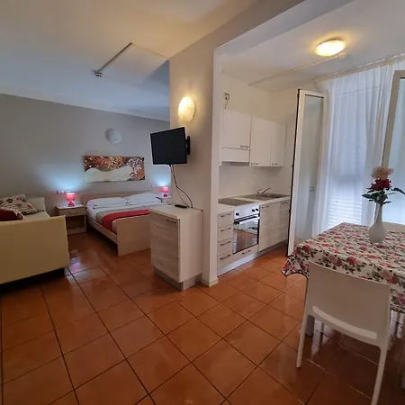 Apartmanhotel Alba Fogliano Marina