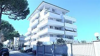 Alba Aparthotel